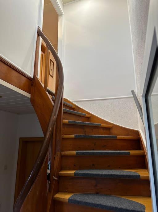 Gemuetliche Wohnung Naehe Alsfeld - Parkplatz Extérieur photo