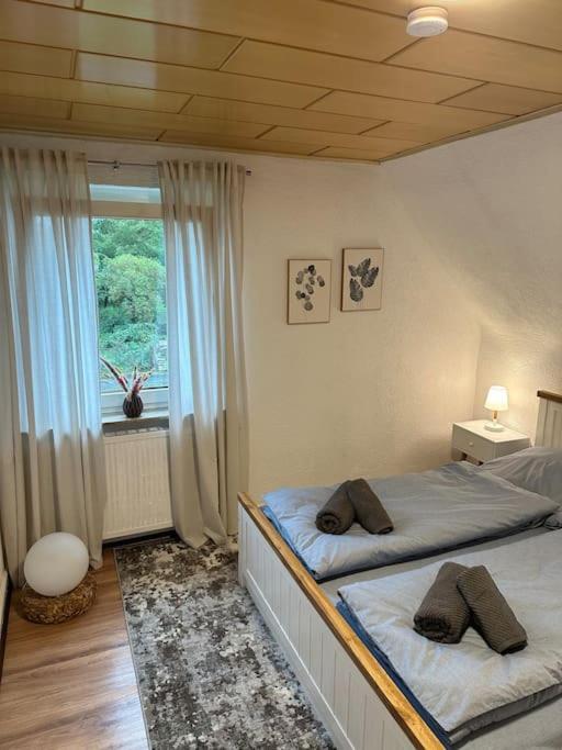 Gemuetliche Wohnung Naehe Alsfeld - Parkplatz Extérieur photo
